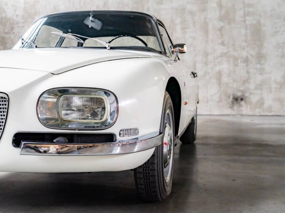Bild 10/35 von Alfa Romeo 2600 Sprint Zagato (1965)