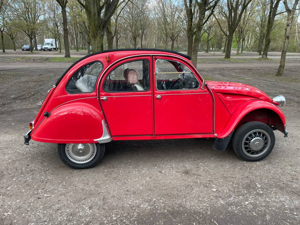 Image 3/9 of Citroën 2 CV 6 (1984)
