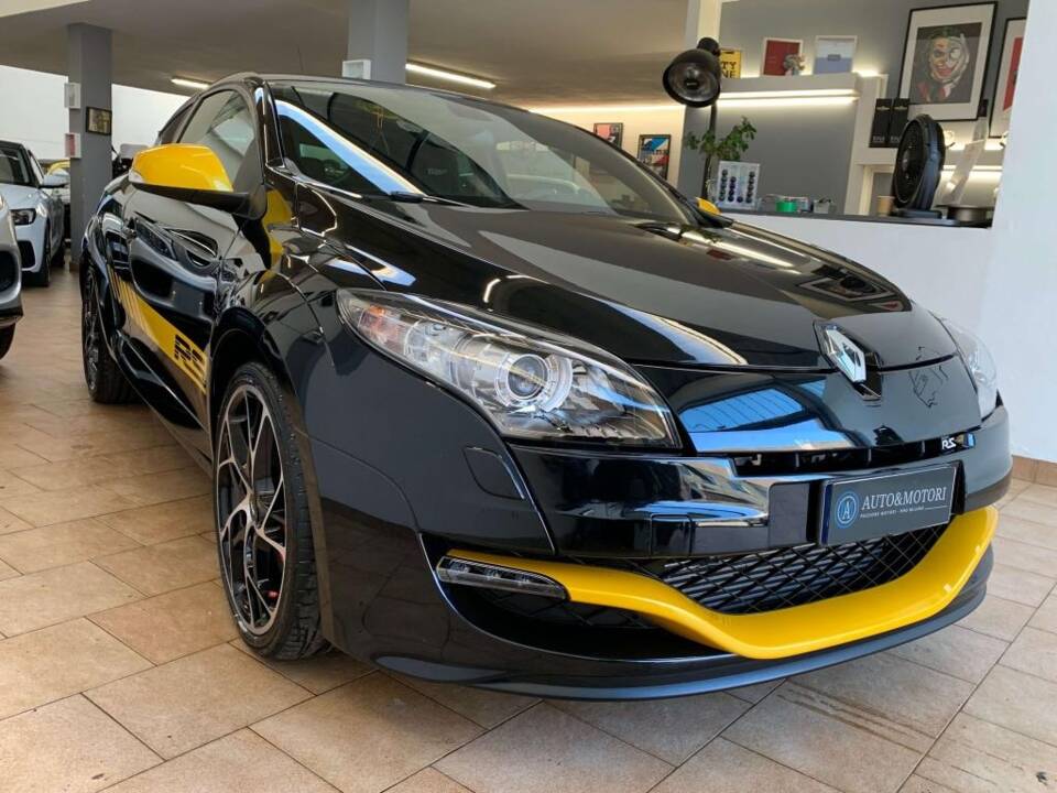 Immagine 8/43 di Renault Mégane RS (2011)