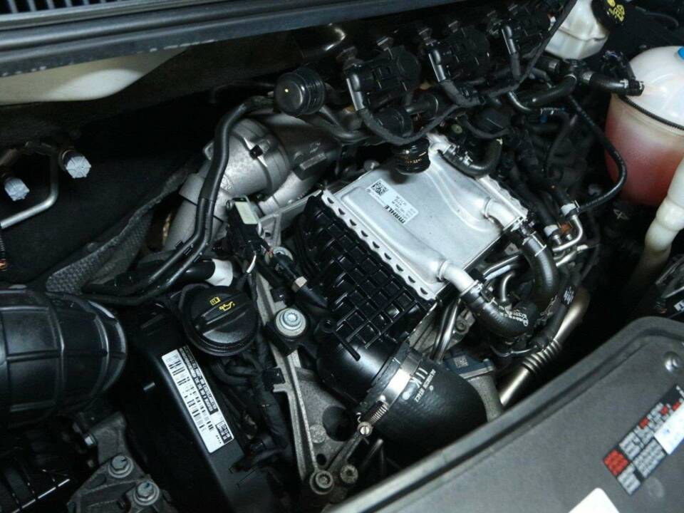 Image 38/50 of Volkswagen T6 Multivan 2.0 TDI (2020)