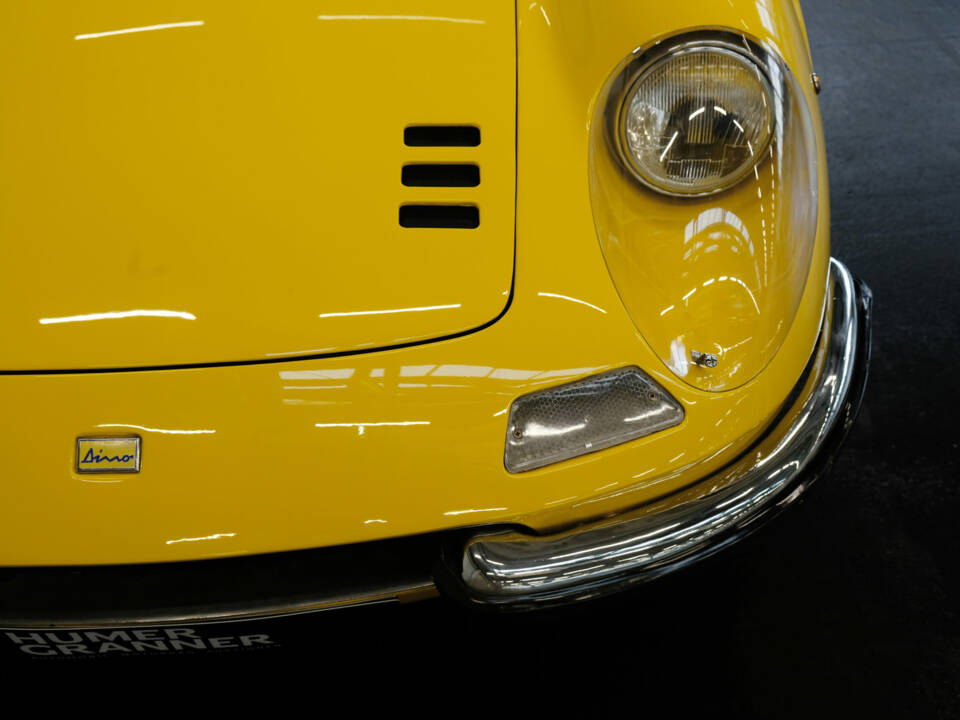 Image 16/24 of Ferrari Dino 246 GT (1970)