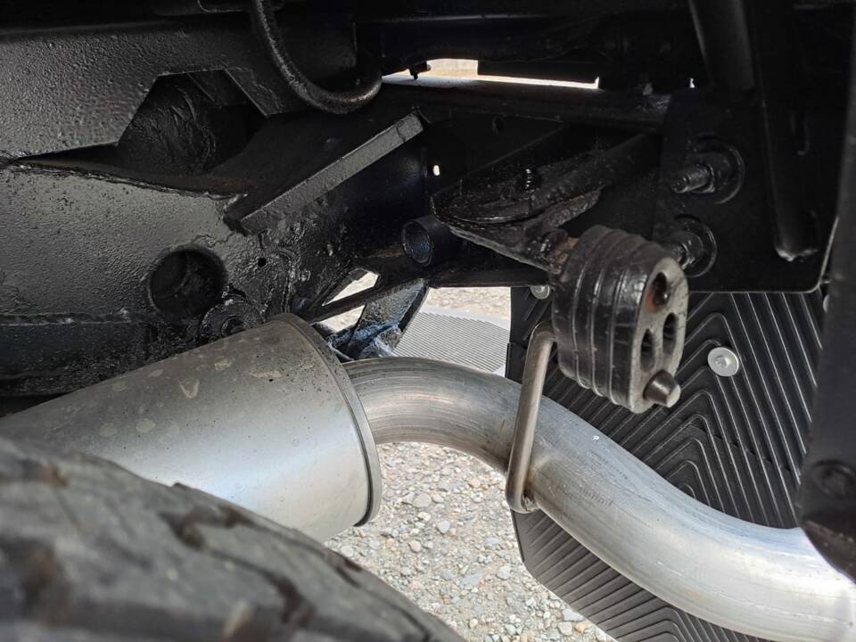 Immagine 76/83 di Land Rover Defender 90 Td5 (1999)