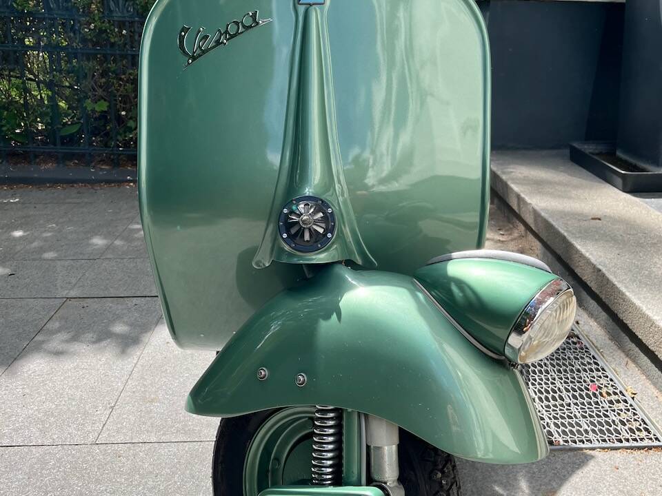 Immagine 8/32 di Piaggio Vespa 125 (1951)