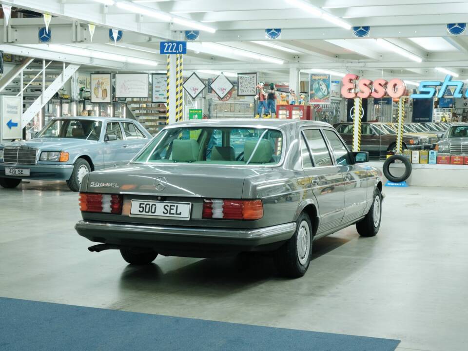 Bild 48/50 von Mercedes-Benz 500 SEL (1983)