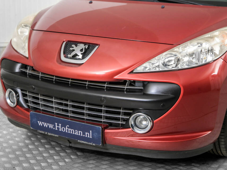 Imagen 19/50 de Peugeot 207 CC 1.6 VTi (2008)