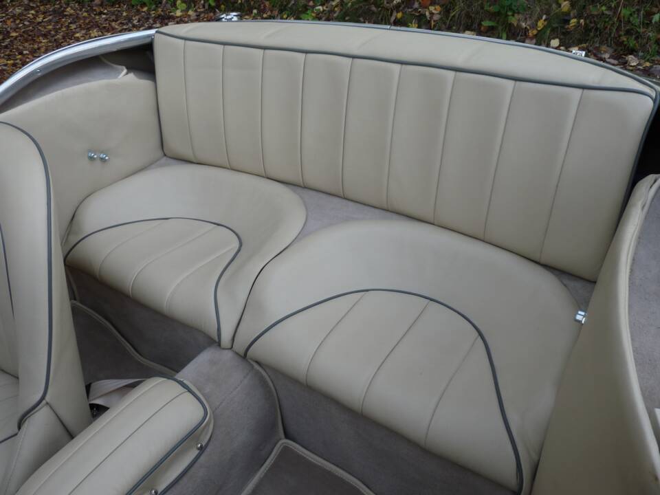 Image 14/32 of Austin-Healey 3000 Mk II (BT7) (1962)