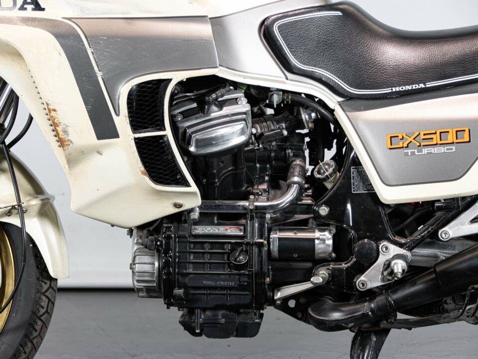 Image 22/50 of Honda CX 500 Turbo (1982)