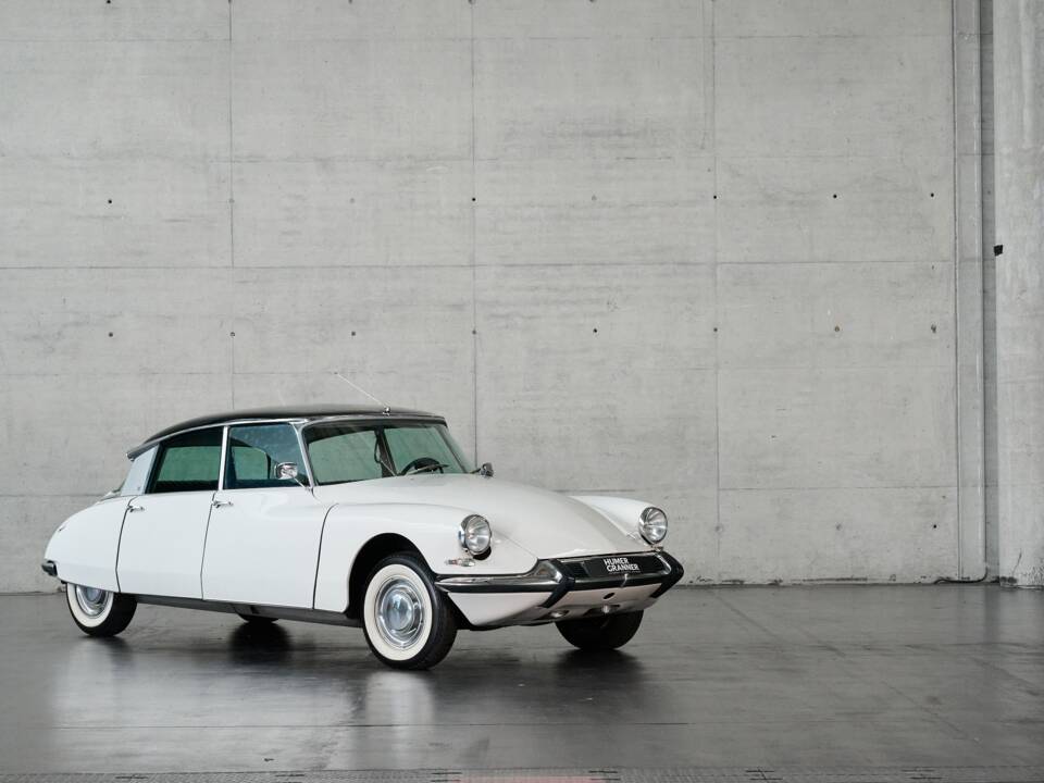 Bild 29/50 von Citroën DS 21 Pallas (1966)
