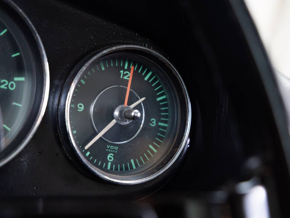 Image 13/34 of Porsche 911 2.0 S (1966)