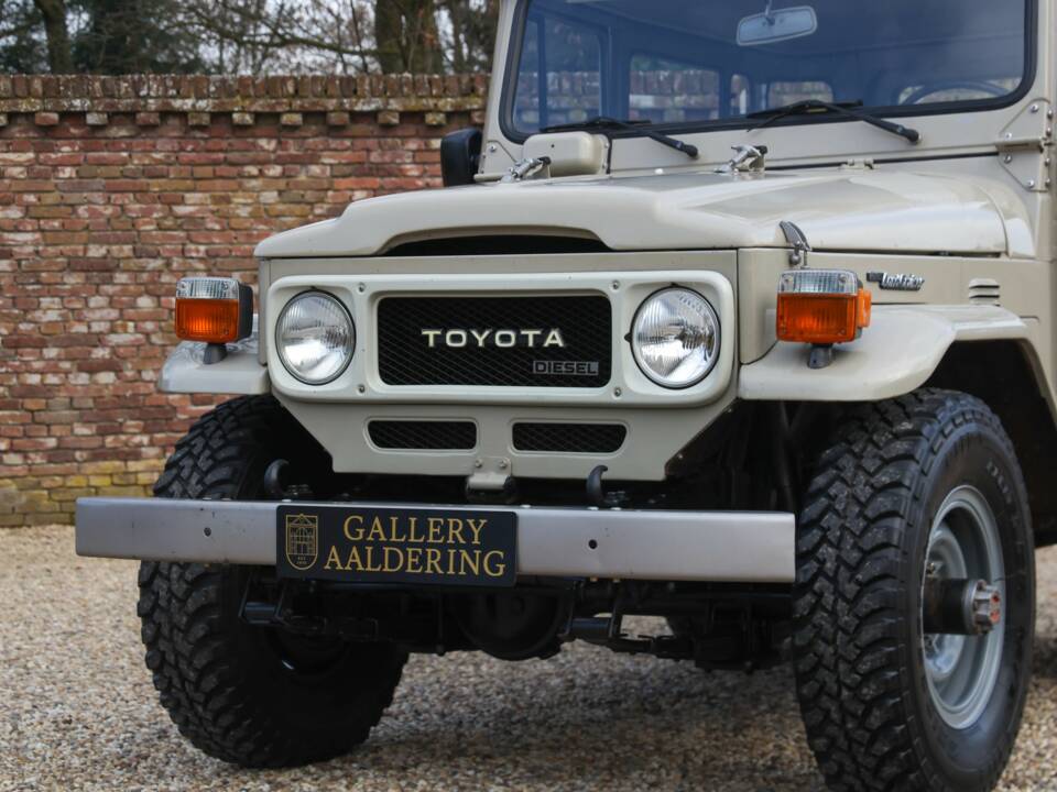 Image 47/50 of Toyota Land Cruiser BJ 40 (1980)