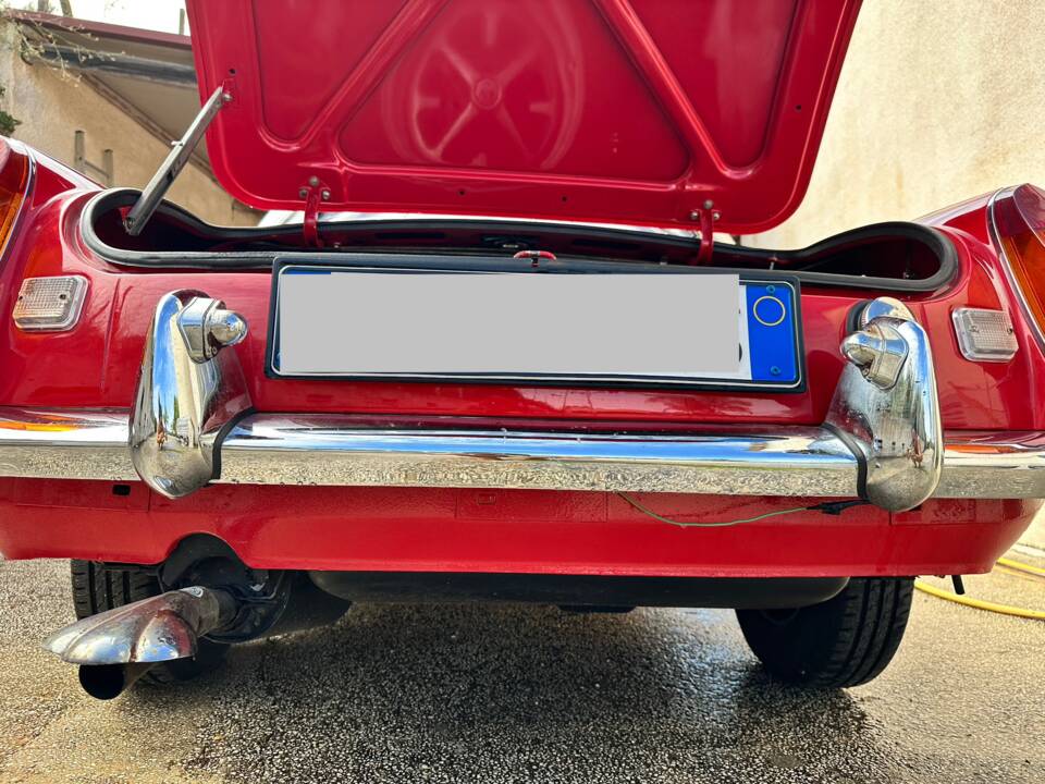 Immagine 53/66 di MG MGB (1977)