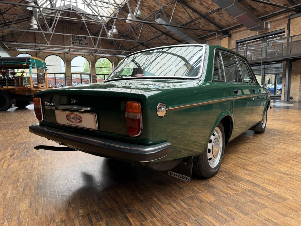 Image 10/44 de Volvo P 144 (1972)