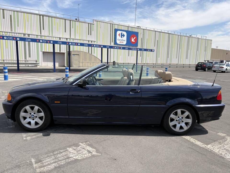 Image 8/14 of BMW 320Ci (2001)