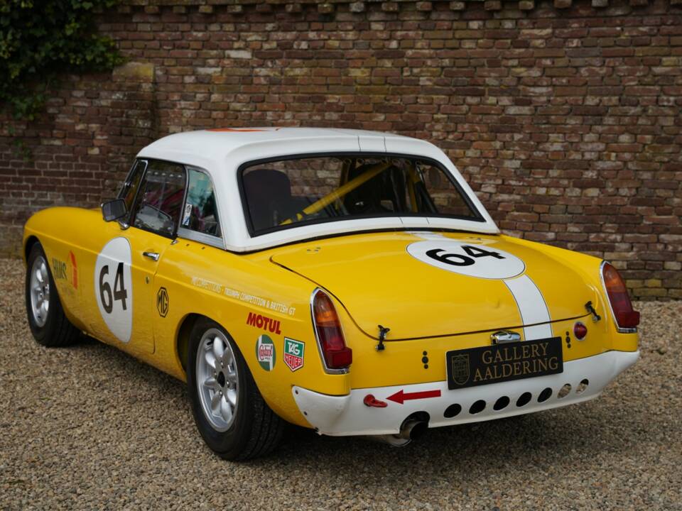 Afbeelding 17/50 van MG MGB (1964)