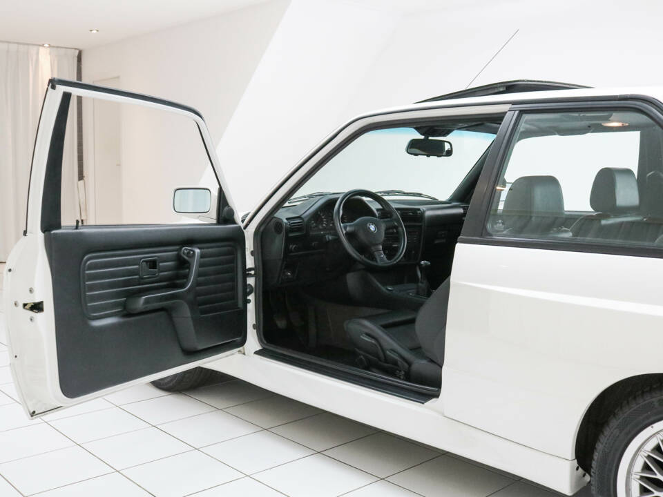 Bild 6/21 von BMW M3 (1990)