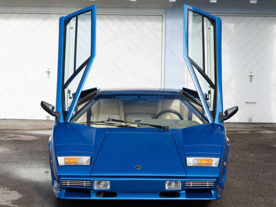 Image 29/50 of Lamborghini Countach LP 400 S (1981)