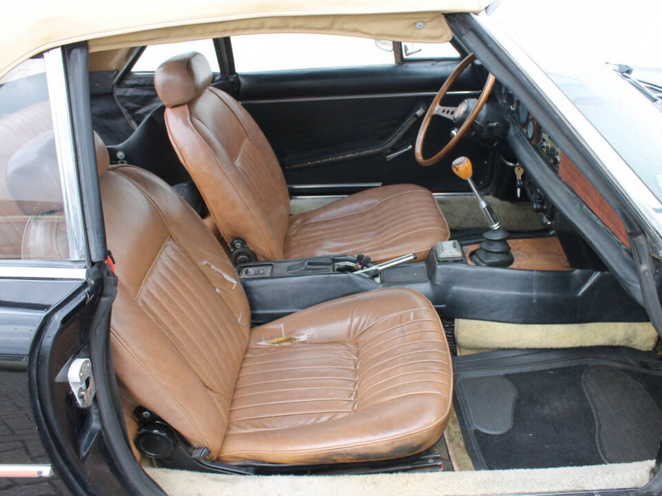 Image 13/22 of FIAT 124 Spider CS1 (1974)