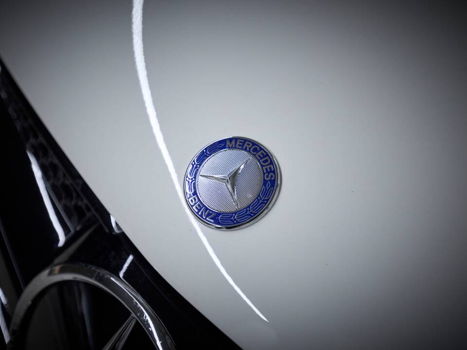 Image 46/99 de Mercedes-Benz SL 55 AMG (2005)