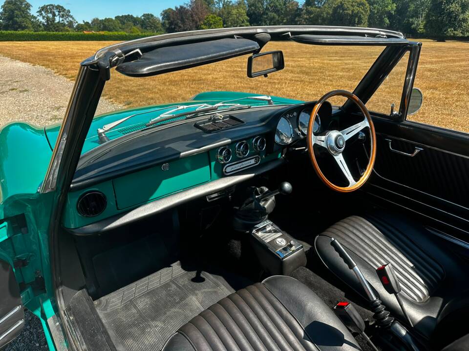Afbeelding 25/35 van Alfa Romeo 1750 Spider (1969)