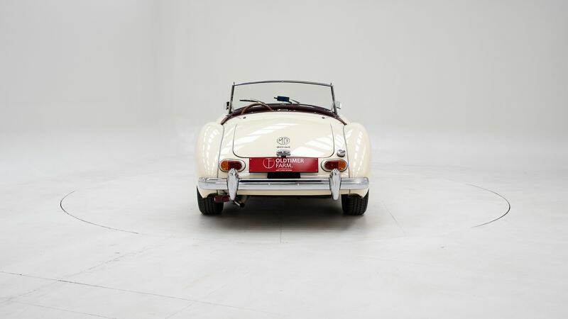 Image 7/15 de MG MGA 1600 (1962)