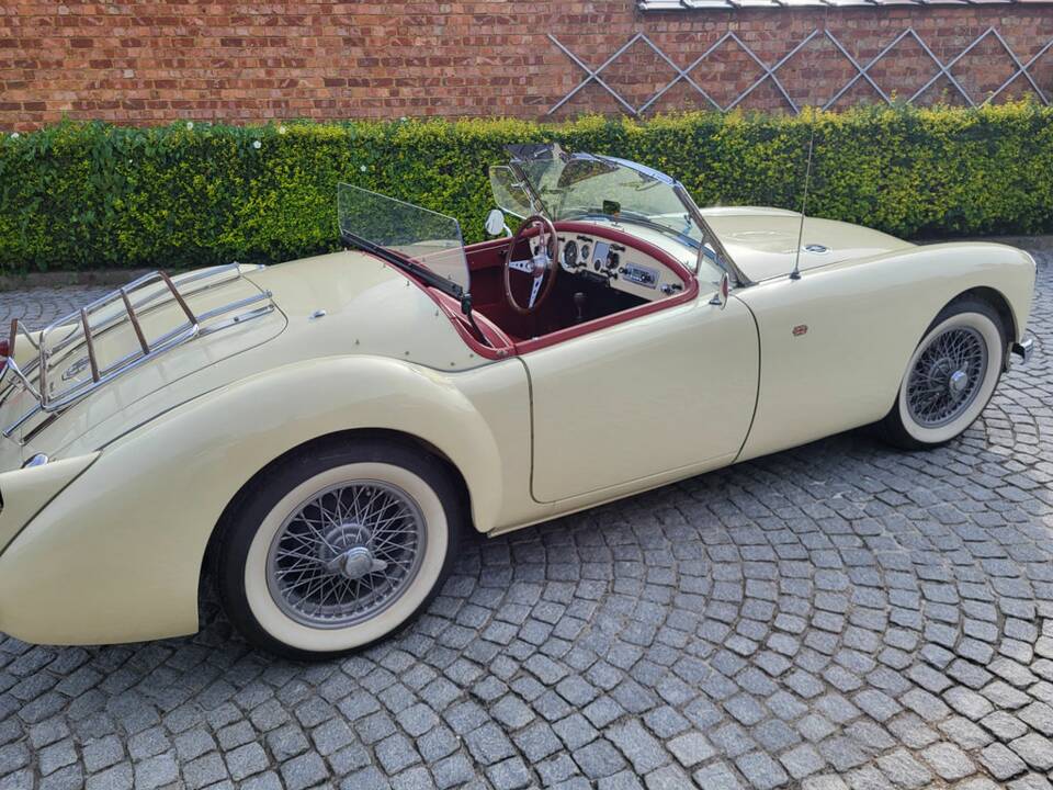 Bild 6/8 von MG MGA 1600 (1959)