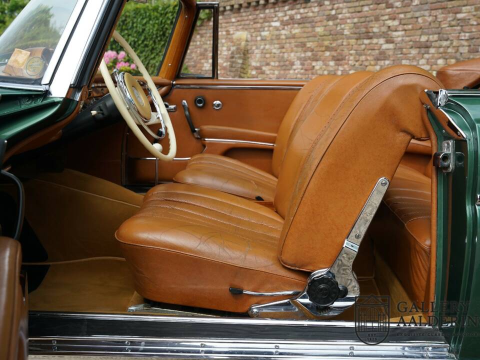Bild 15/50 von Mercedes-Benz 220 SE b (1964)