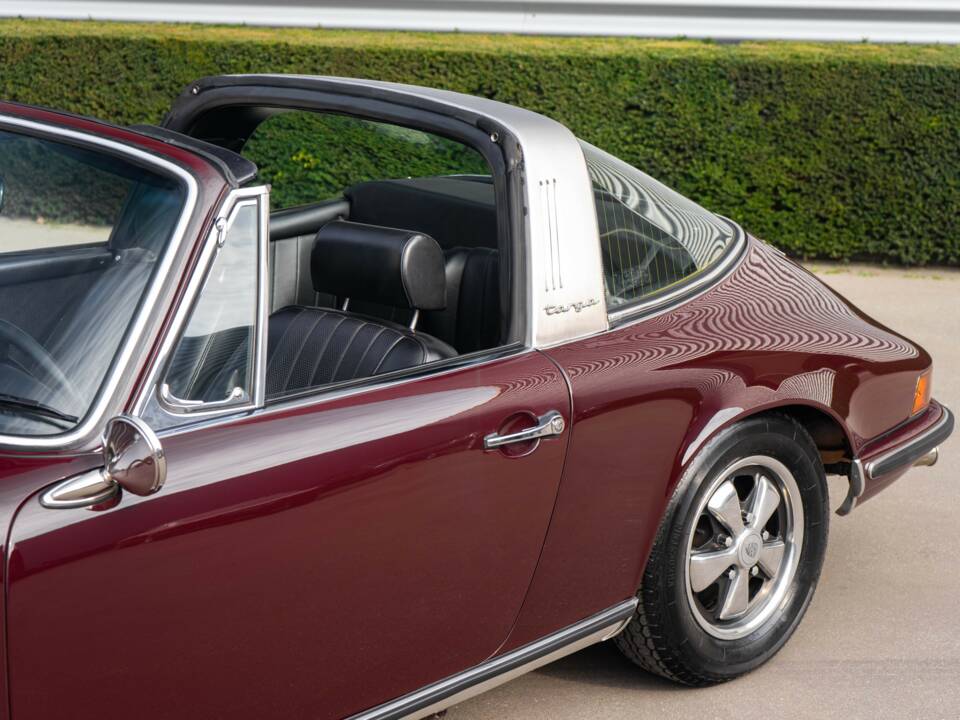 Image 3/30 of Porsche 911 2.2 T (1971)