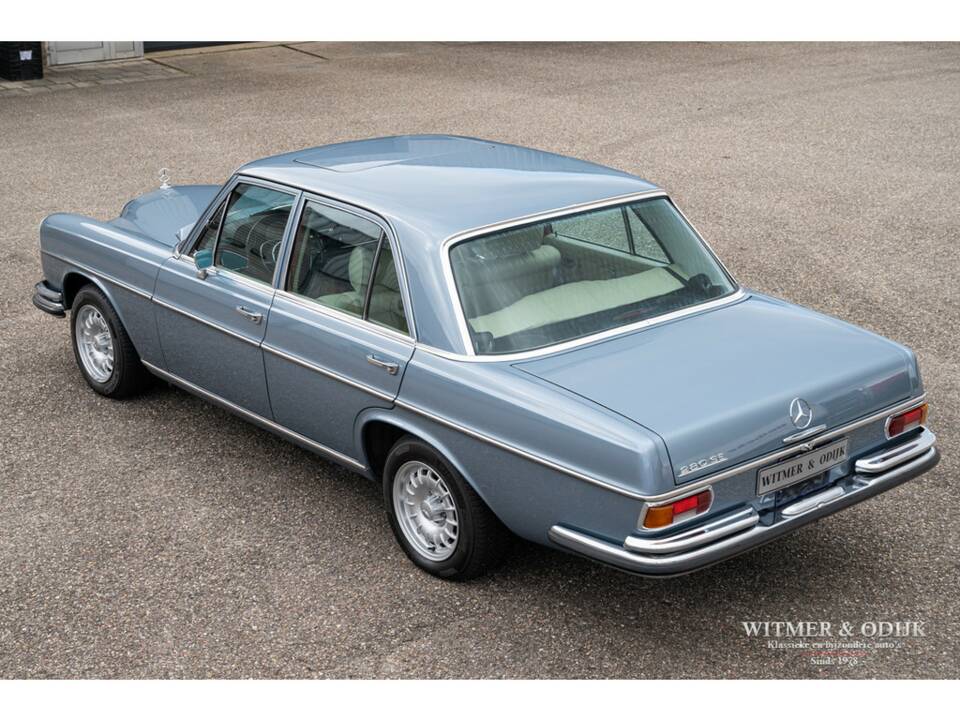 Image 15/36 of Mercedes-Benz 280 SE (1969)