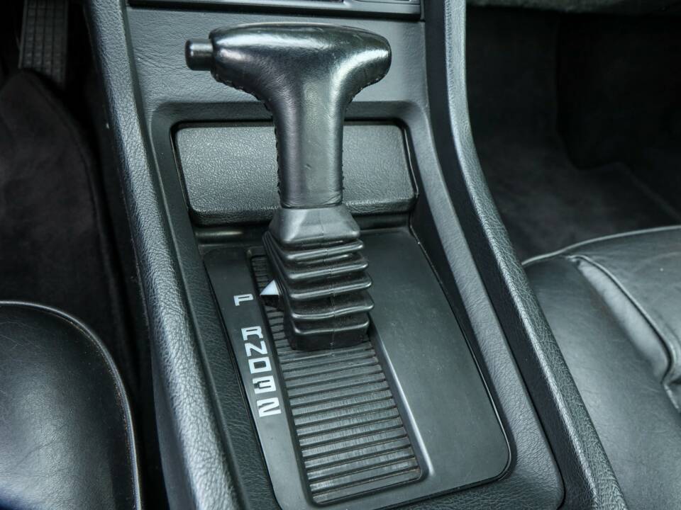 Afbeelding 23/50 van Porsche 928 GTS (1994)
