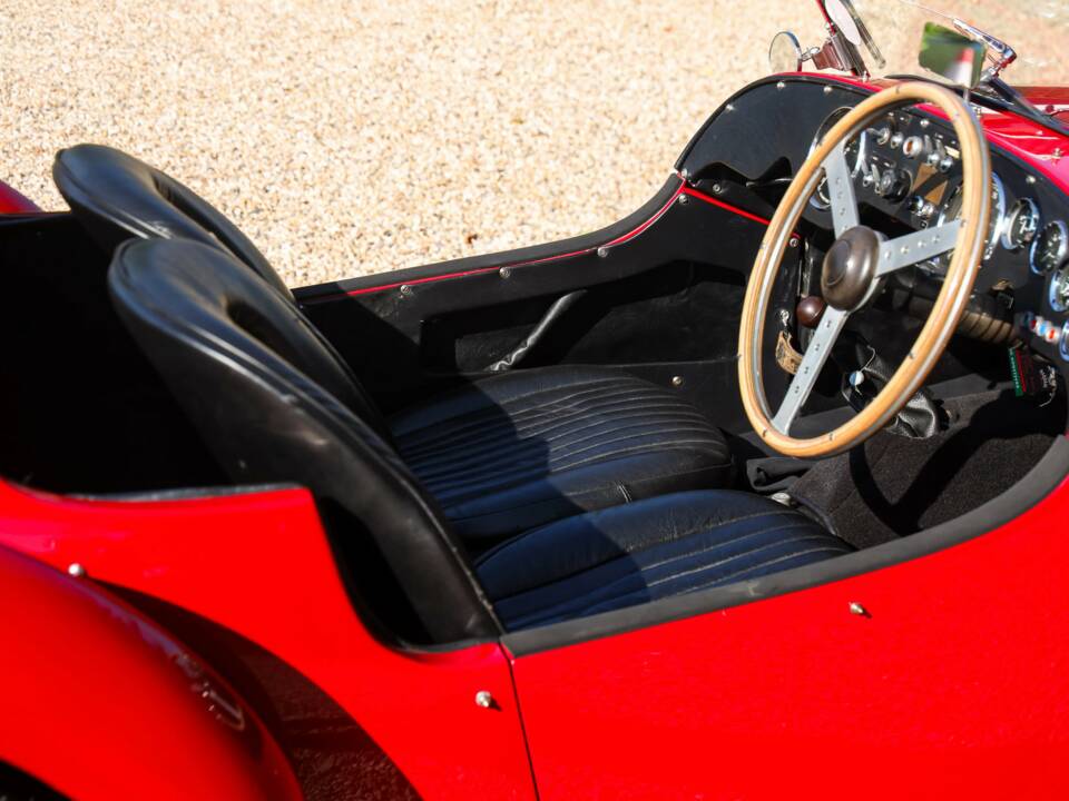 Image 46/50 of Healey Silverstone (1950)