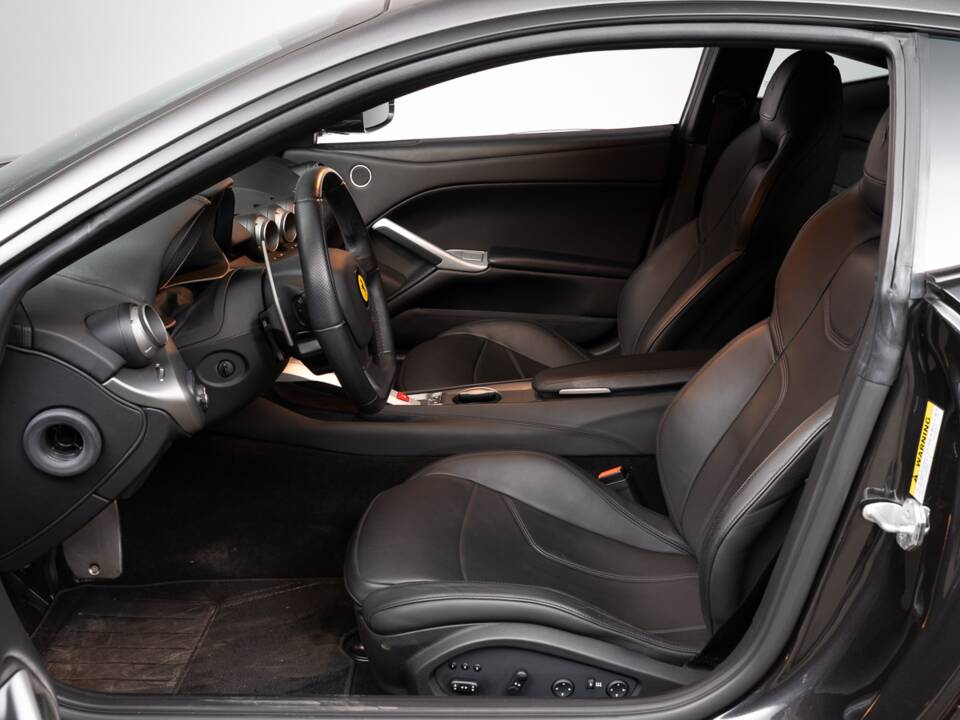 Imagen 20/40 de Ferrari F12berlinetta (2014)