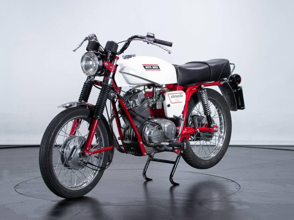 Image 2/50 of Moto Guzzi Stornello 125 II (1971)