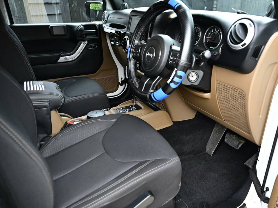 Afbeelding 25/50 van Jeep Grand Cherokee 6.4 V8 SRT (2014)