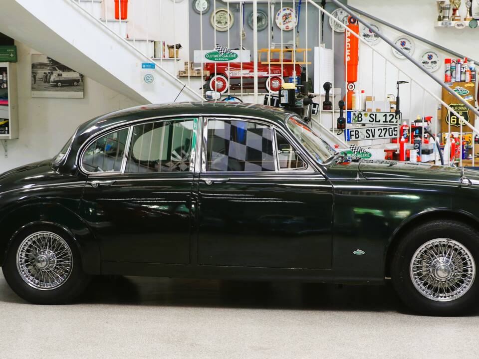 Immagine 3/36 di Jaguar 240 (1968)