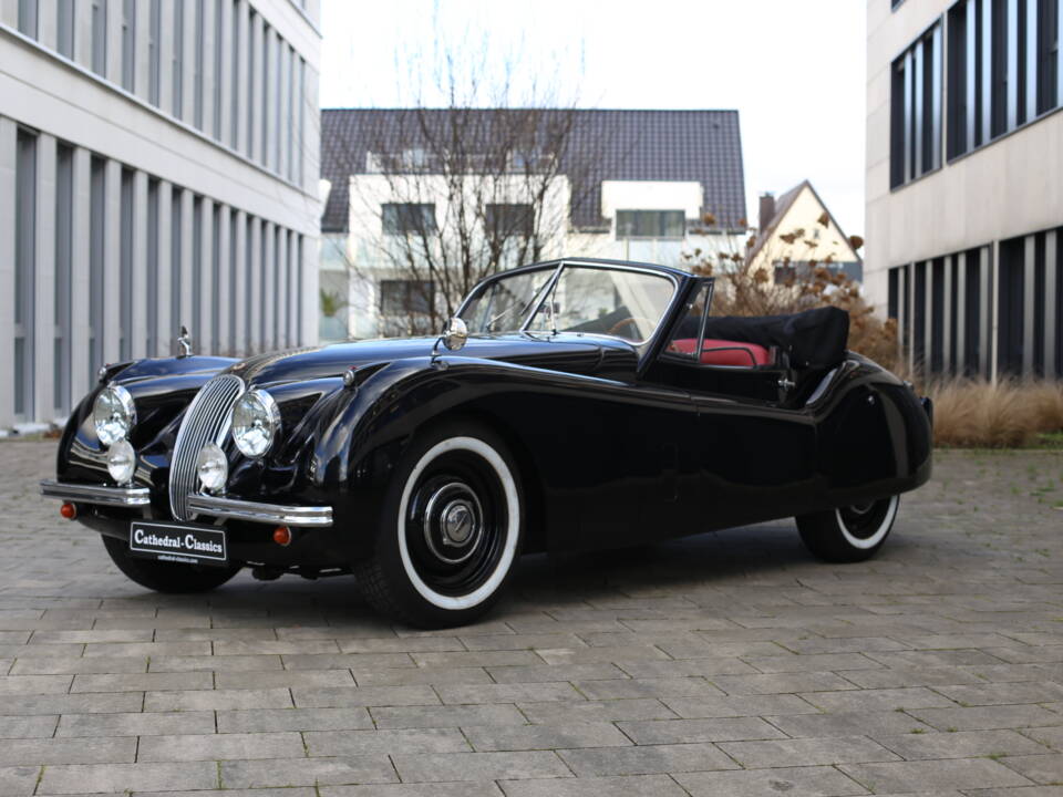 Imagen 30/40 de Jaguar XK 120 DHC (1953)