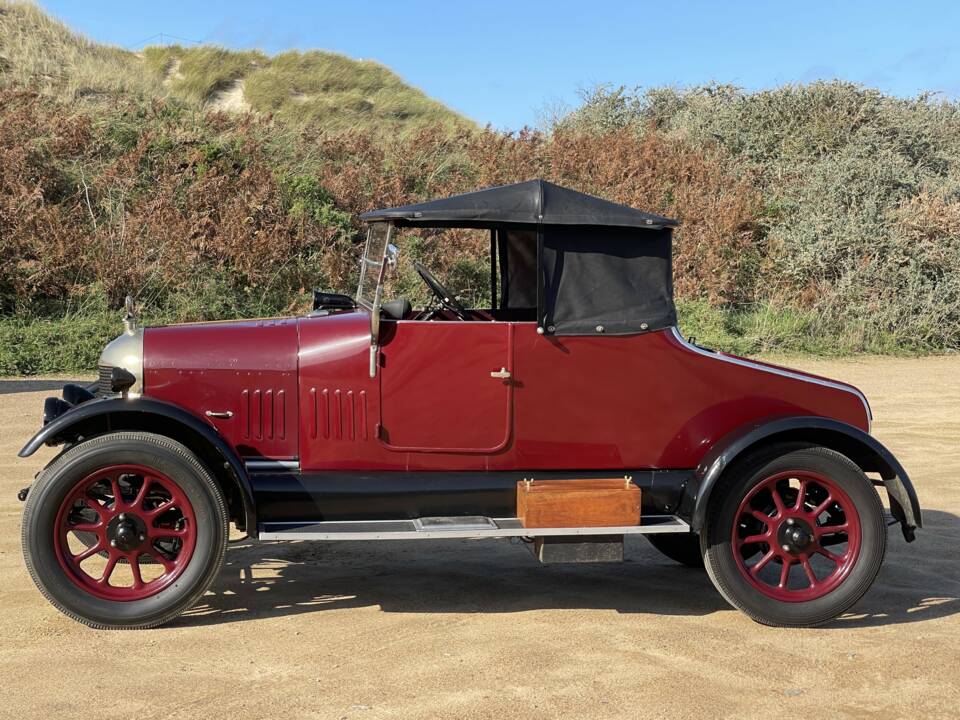 Image 4/13 of Morris Cowley Bullnose (1926)