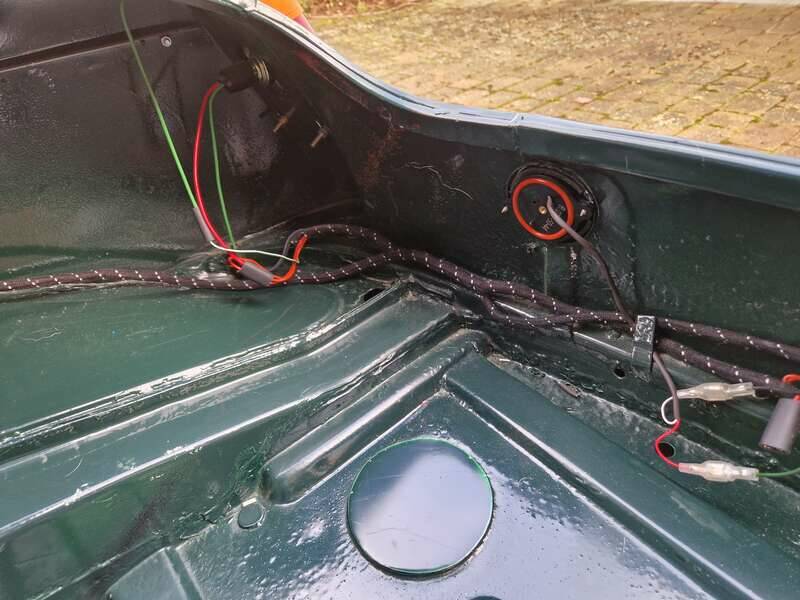 Image 45/50 of MG MGB GT (1965)