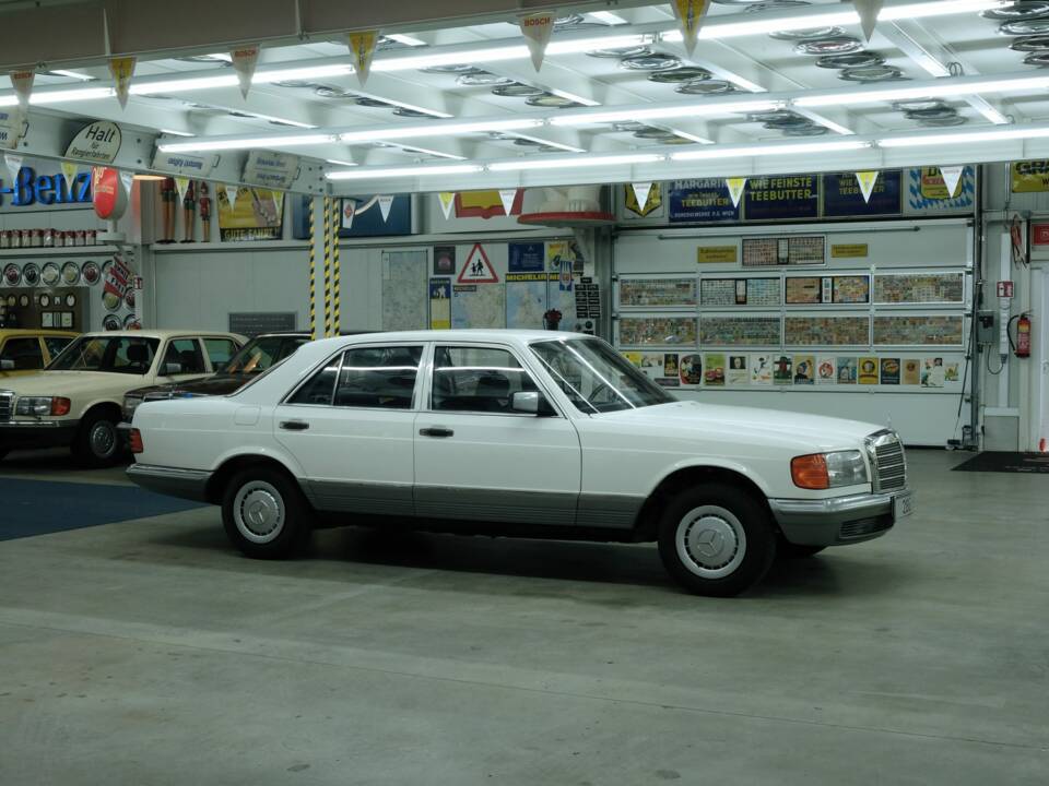 Bild 49/50 von Mercedes-Benz 280 S (1981)