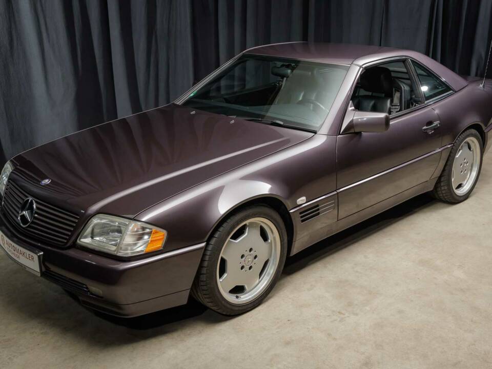 Image 1/43 of Mercedes-Benz 300 SL (1992)