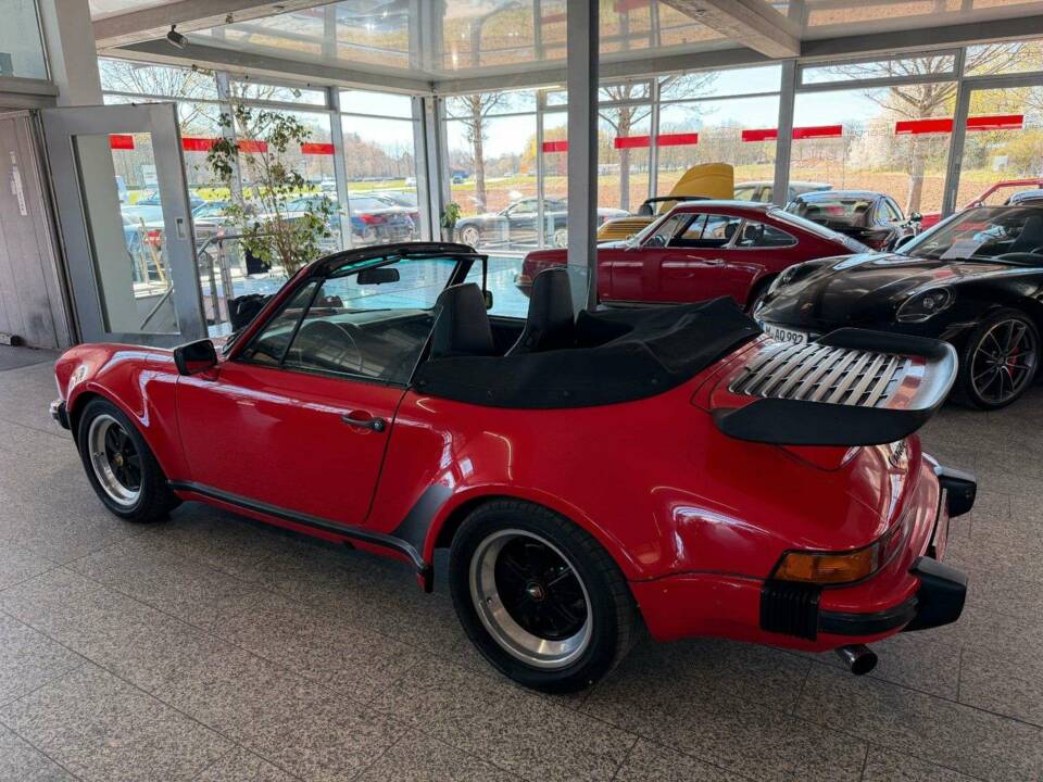 Imagen 27/35 de Porsche 911 Carrera 3.2 (1985)
