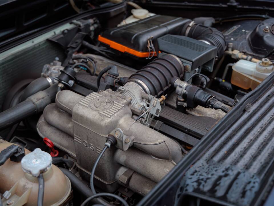 Afbeelding 15/27 van BMW 635 CSi (1989)