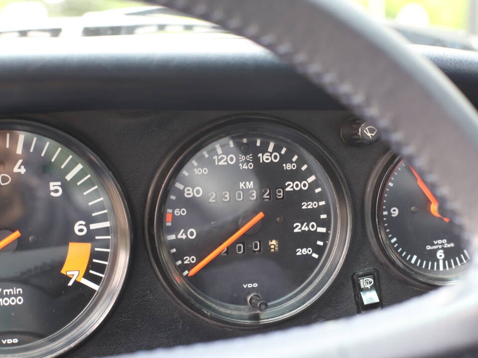 Bild 17/51 von Porsche 911 Carrera 3.2 (1984)
