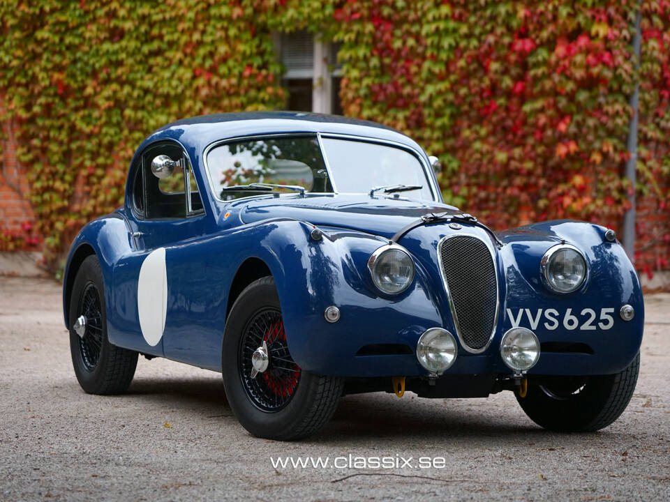 Image 23/24 of Jaguar XK 120 FHC (1953)