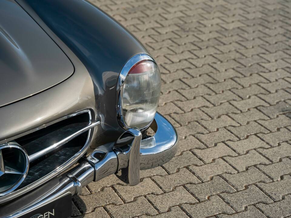 Afbeelding 13/38 van Mercedes-Benz 300 SL Roadster (1961)