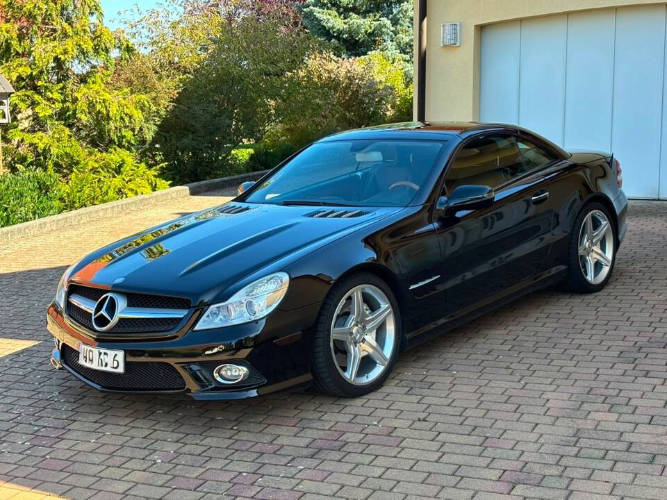 Image 1/7 of Mercedes-Benz SL 500 (2009)