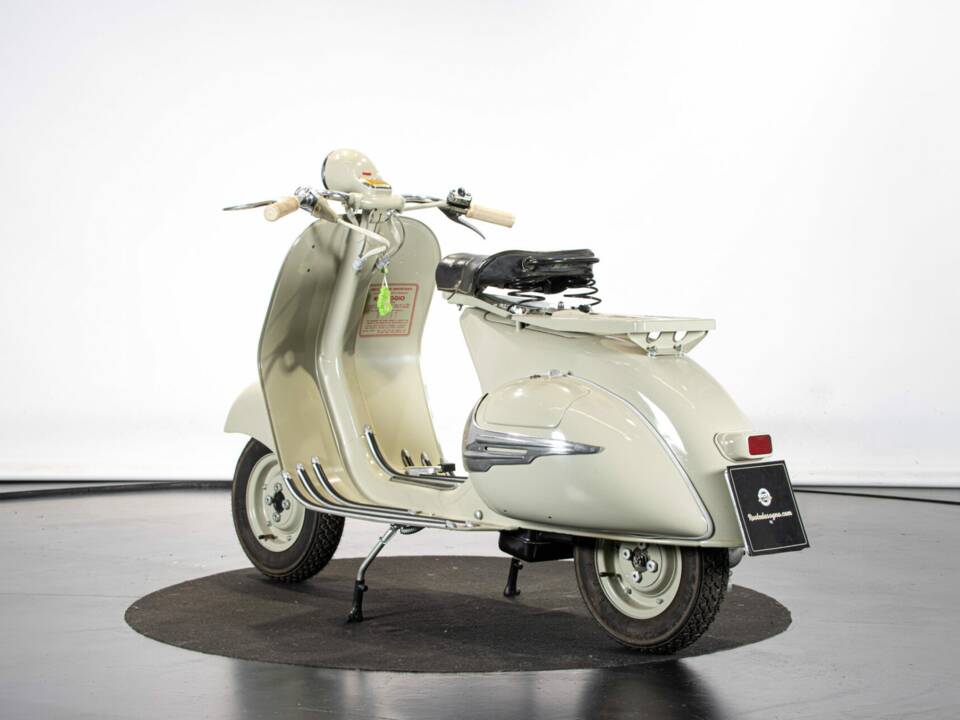 Bild 2/50 von Piaggio Vespa 150 "Struzzo" VL (1955)