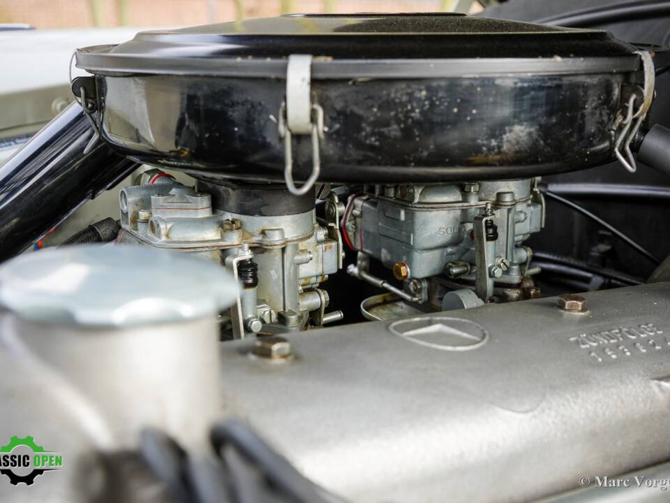 Bild 21/44 von Mercedes-Benz 220 S (1958)