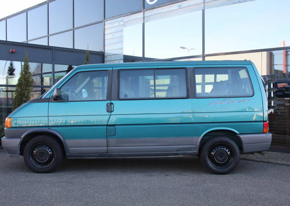 Imagen 6/8 de Volkswagen T4 Multivan 2.5 (1995)