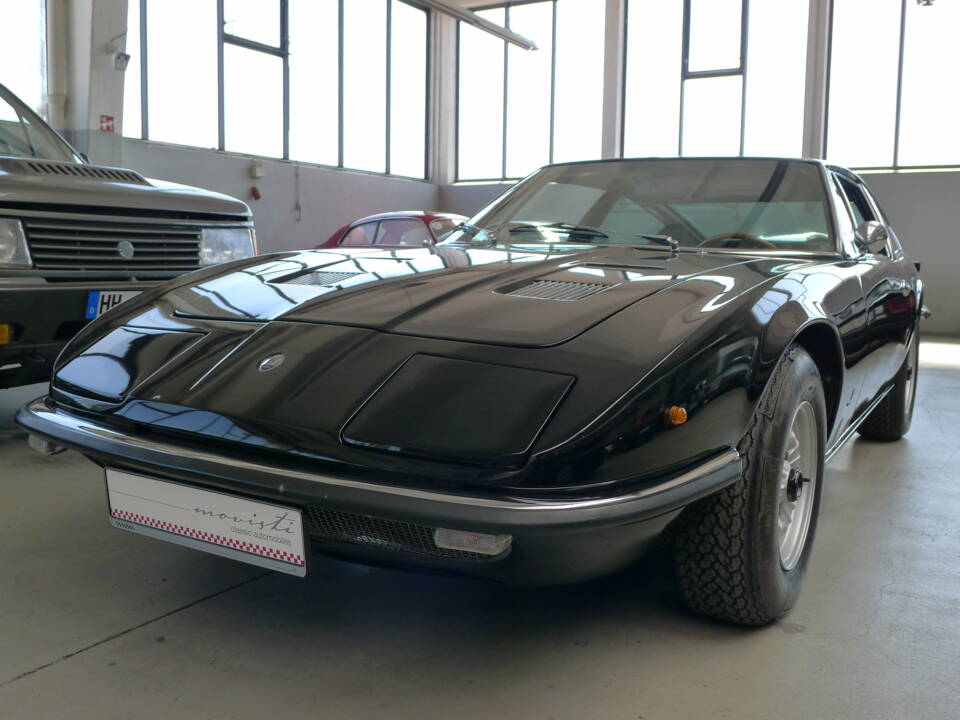 Image 24/38 of Maserati Indy 4700 (1970)