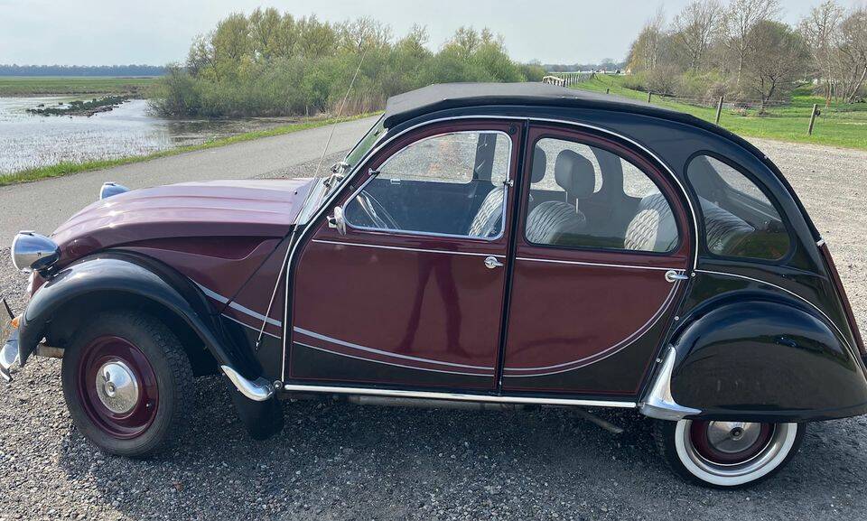 Citroën 2CV6 "Charleston" Cabrio-Limousine dunkelrot/schwarz 1988